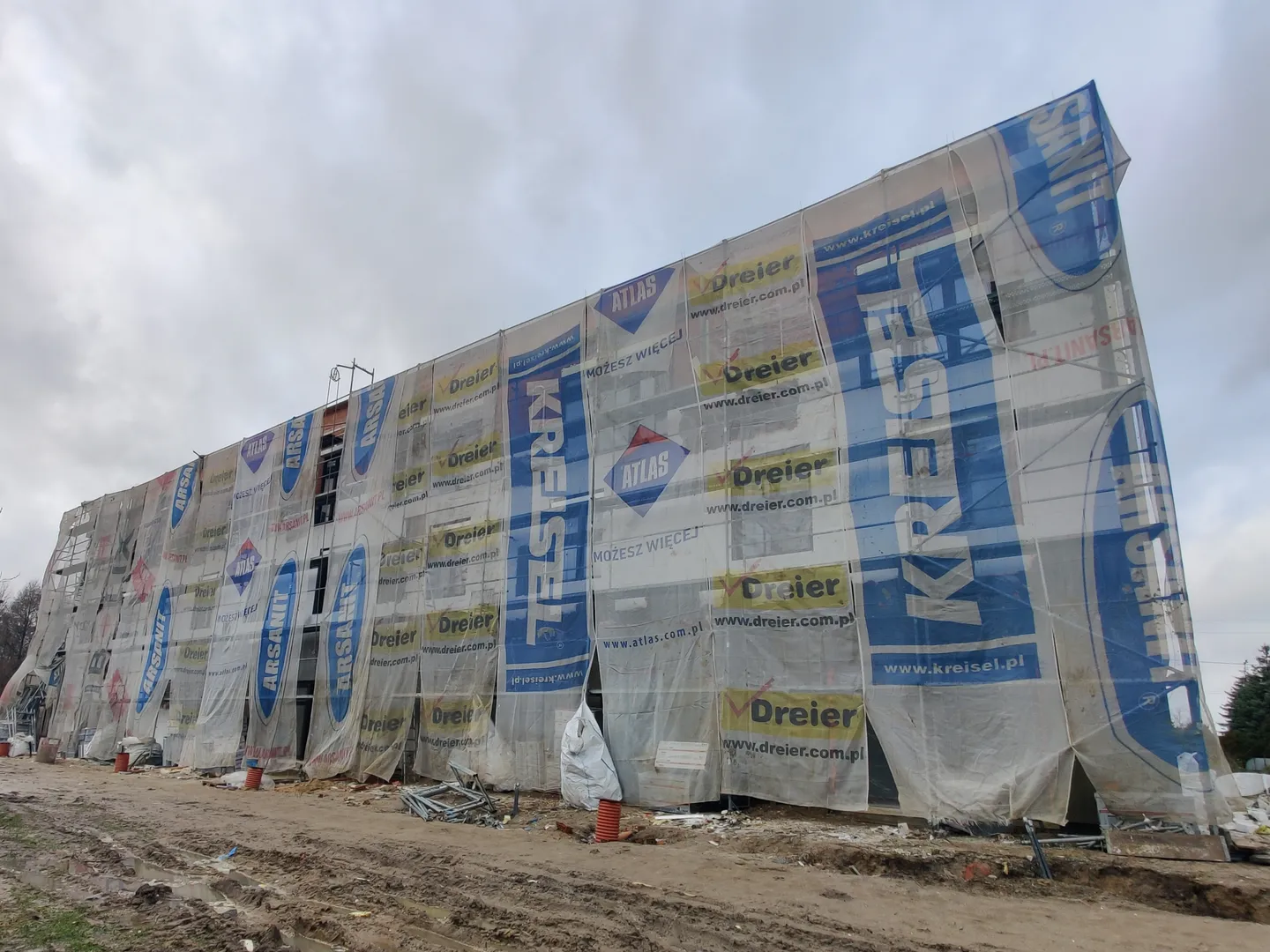 Ocieplenie budynku usługowo-mieszkalnego Częstochowa 1100m2 - zdjęcie 2